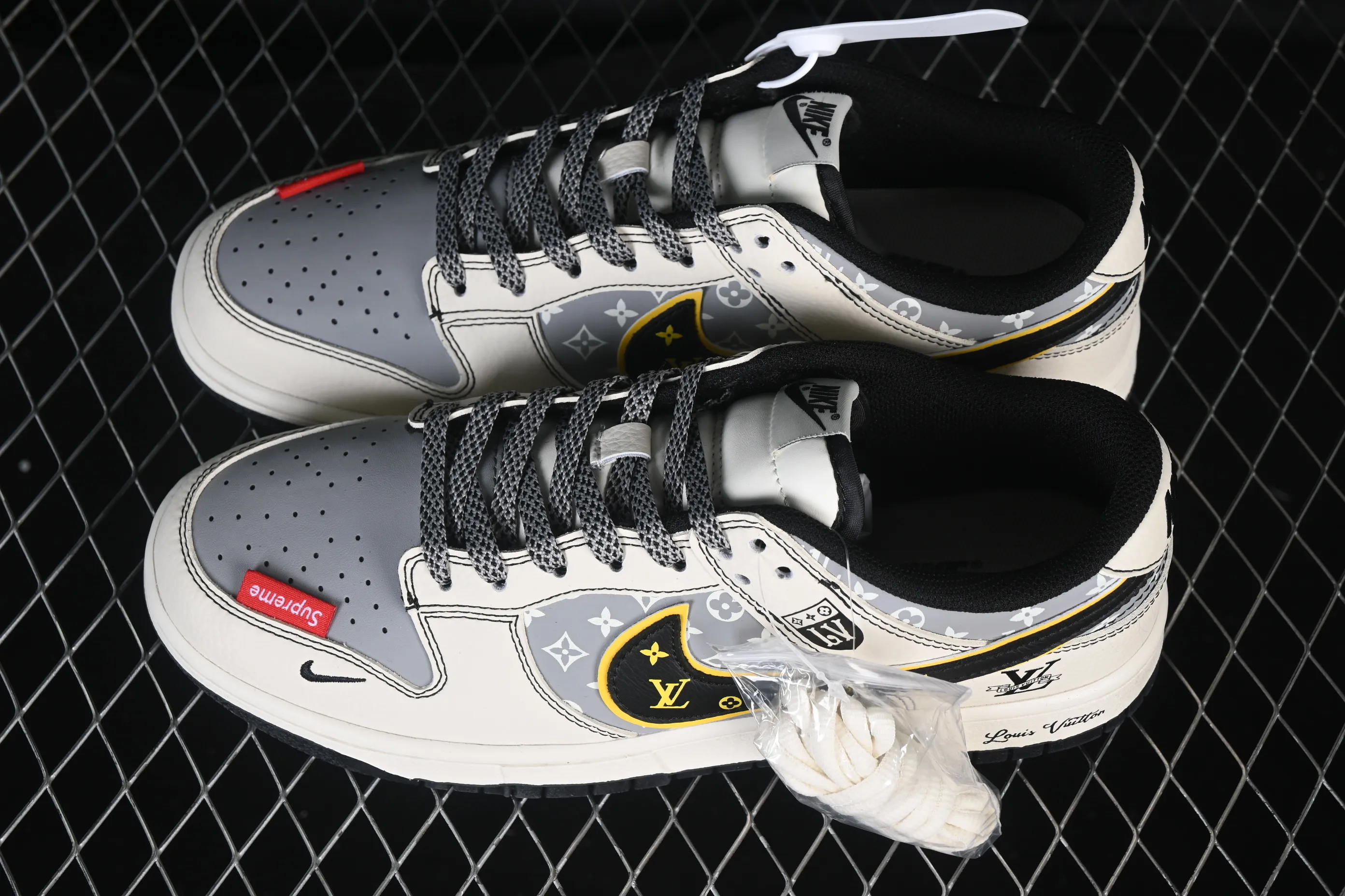 All categories Nk SB Dunk Series Nk SB Dunk Low High-end customized low-top sneakers Nike SB Dunk Low LV joint model High-end customized low-top casual sneakers DN3168-029